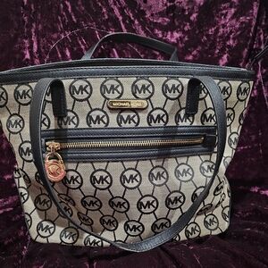 Michael Kors Kempton Monogram Logo Signature Tote Zip Pocket Shoulder Bag Black